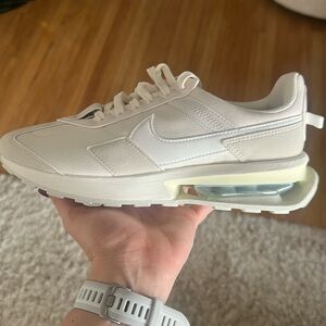 BRAND NEW - Nike Air Max Pre-Day